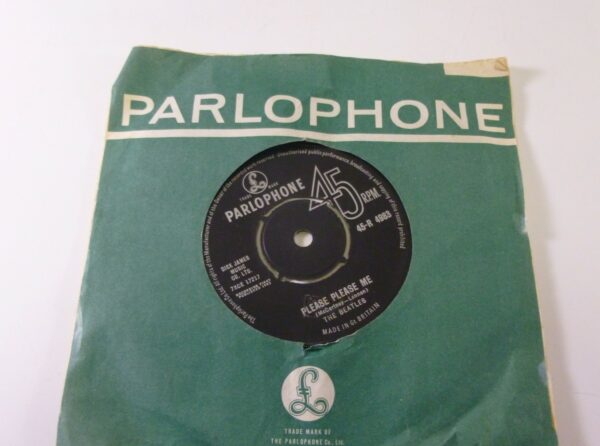 * Beatles 'Please Please Me'/'Ask Me Why', 45 rpm Single Record *