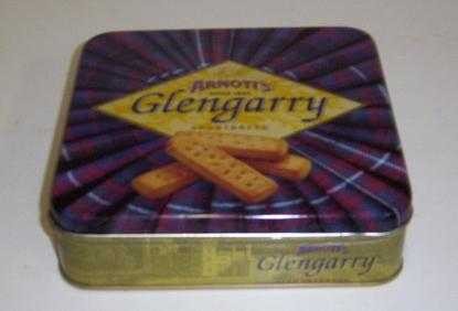 Arnott's 'Glengarry' Shortbread, blue tartan, 400g. Biscuit Tin, c.1997 *