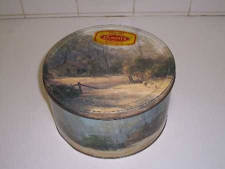 Arnott's Aust'n Collection 1 'Countryside', 900g. Biscuit tin, c.1979 *