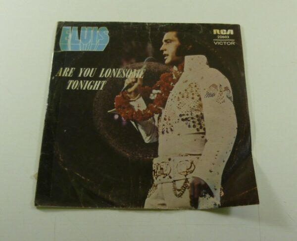 ELVIS Presley 'ARE YOU LONESOME TONIGHT?', EP Record, on RCA label