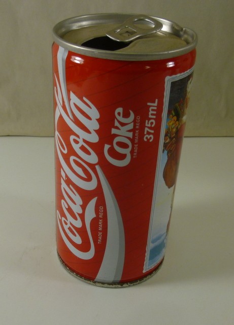 'Coca-Cola Santa Claus', set of 3, 375 ml. Drink Cans, in tin