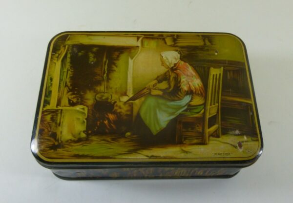 SWEETACRES 'FIRESIDE' (Old Lady by Fire), rect. 1 lb. Candy Tin