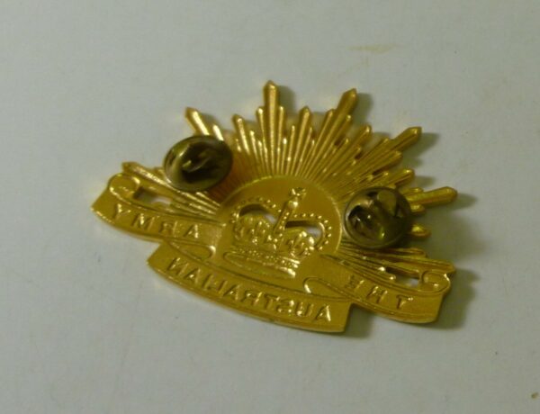 'Rising Sun', Australian ARMY Hat Badge, General Service x 2