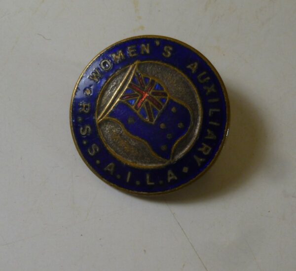 Australian 'R.S.L. Women' s Auxiliary', brass Badge