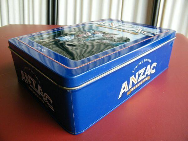 Unibic ANZAC Biscuits 'The Return', Aust'n edition, 500g. Bis. Tin + mug