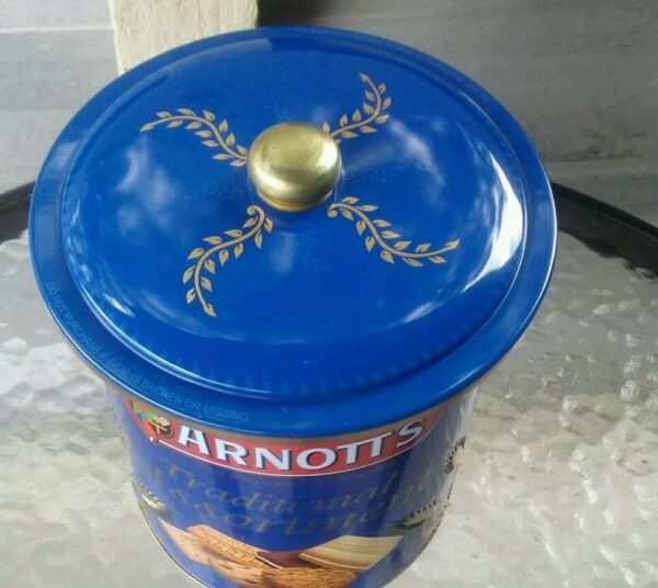 ARNOTT'S 'Traditional Assortment', gold on blue, 373g. Biscuit Barrel Tin, c.2010