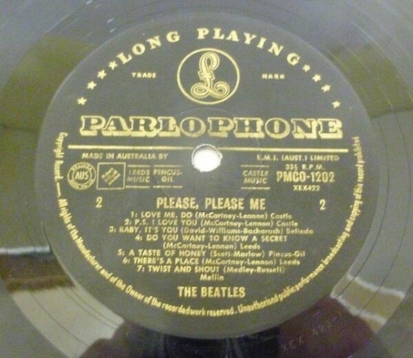 * BEATLES 'PLEASE PLEASE ME', stereo LP Record, s on b, c.1963 * - ?? image