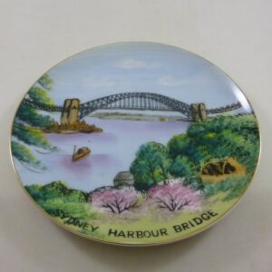 Made in Japan, SAJI 'Sydney Harbour Bridge', Hand painted, round Dish