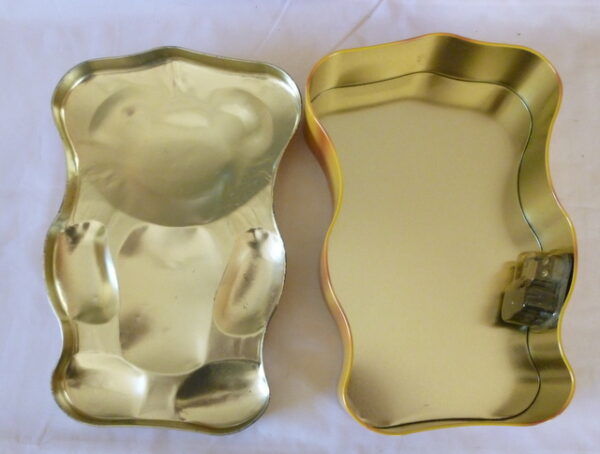 ARNOTT'S 'Happy' Tiny Teddy, Musical 250g. Teddy-shaped Biscuit Tin, c.2005 - Image 6