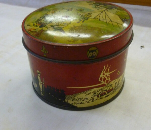 vintage SWALLOW and ARIELL'S. 'Scouting', 3oz. Biscuit Tin, c.1940's - Image 4
