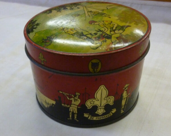 vintage SWALLOW and ARIELL'S. 'Scouting', 3oz. Biscuit Tin, c.1940's - Image 5